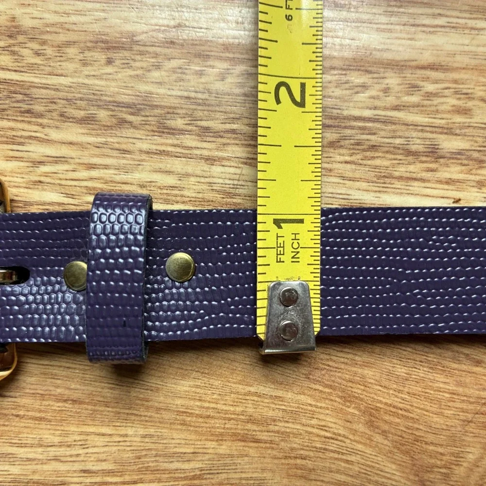 Vintage Purple Lizard Embossed Belt Size 8 Gold Horseshoe Buckle Textured